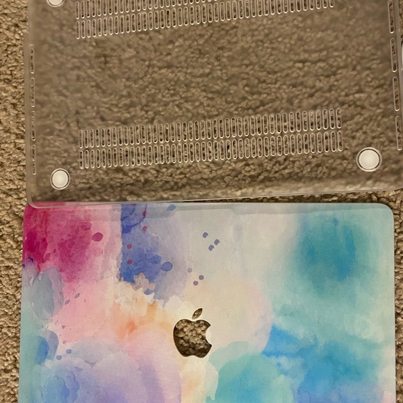 COPY - MacBook Pro - Picture 4 of 12